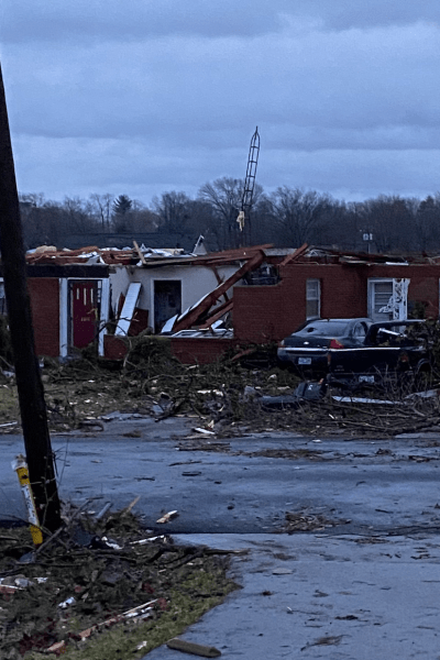 kentucky tornado damaged house