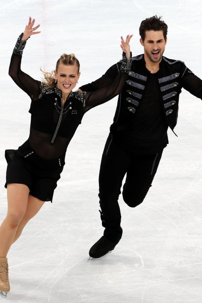 Madison Hubbell and Zachary Donohue skate