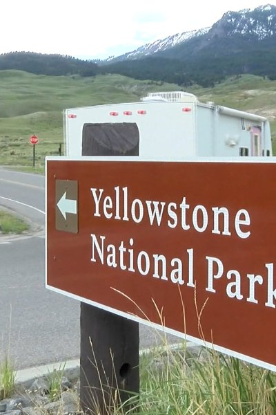 Yellowstone National Park park sign